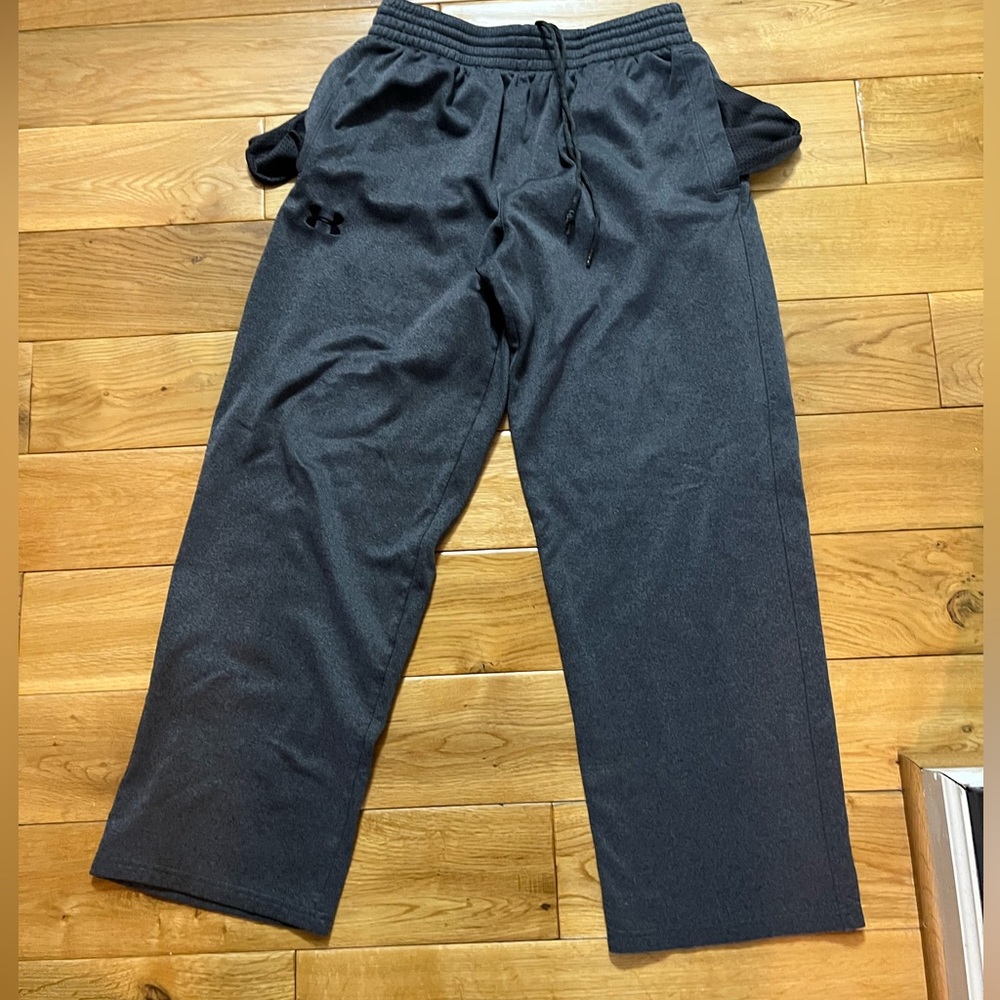 Men Under Armour sweatpants